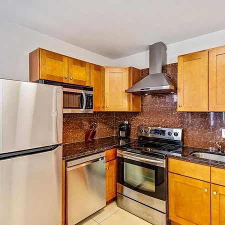 Stylish & Great Location Next To The Convention Center Apartment Philadelphia Exterior foto